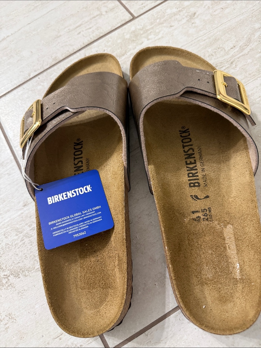Birkenstock ladies  Single Strap Sandals in Bronze with big Gold Buckle